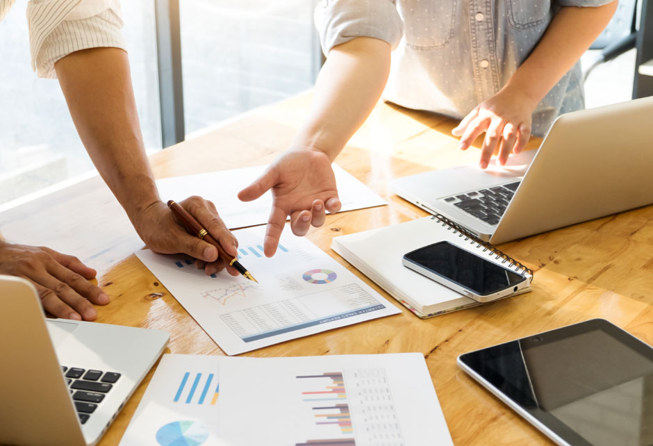 Aeqvitas - Companie de profesionisti